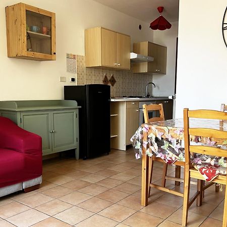 Апартаменты 4Flats In Orto Di Venanzio Барреа Экстерьер фото