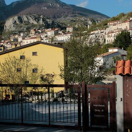 Апартаменты 4Flats In Orto Di Venanzio Барреа Экстерьер фото