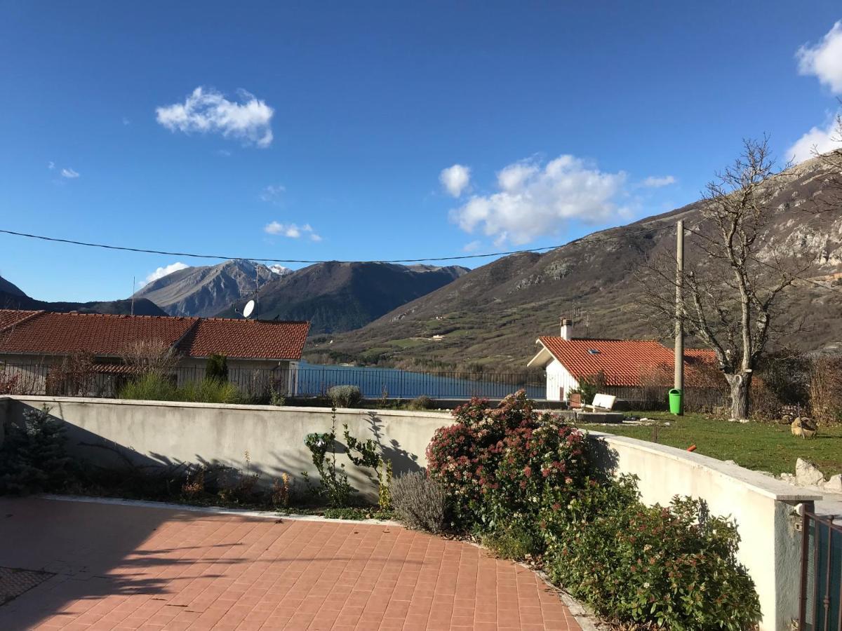 Апартаменты 4Flats In Orto Di Venanzio Барреа Экстерьер фото