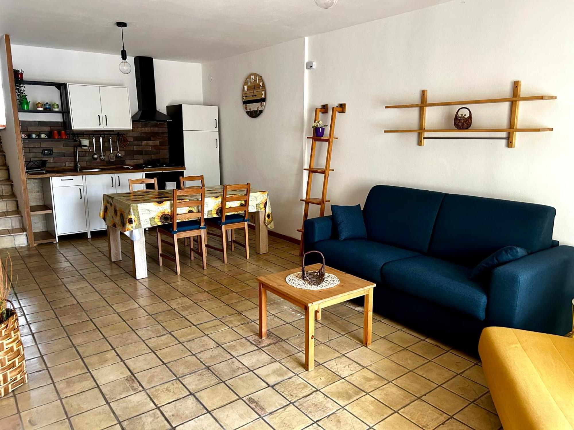 Апартаменты 4Flats In Orto Di Venanzio Барреа Экстерьер фото